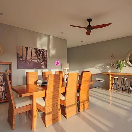 Uwu Villas Canggu  Exterior photo